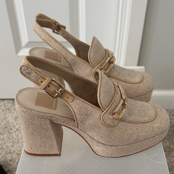 Dolce Vita Cream Slingback Loafers with Gold Chain - Picture 2 of 3